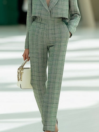 Elegant and Fashionable Green Plaid Tweed Suit