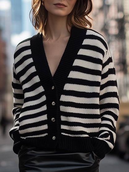 Loose And Slim Lazy Style V-Neck Black And White Striped Long-Sleeved Knitted Cardigan