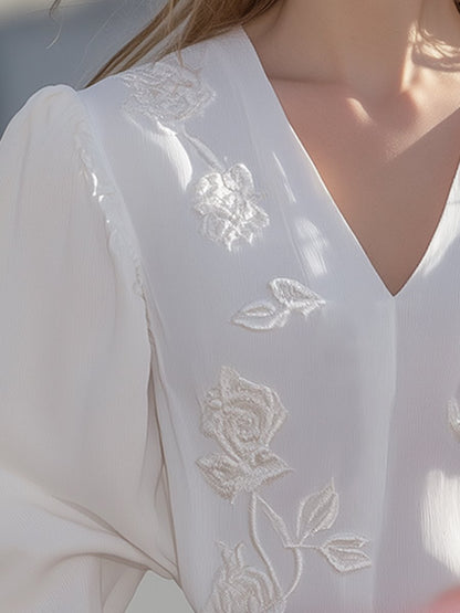 Retro Elegant Fashionable Rose Embroidery White Shirt