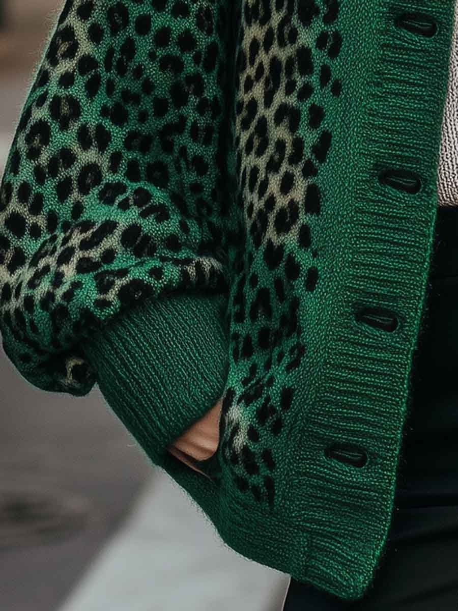 Stylish and Comfortable Emerald Green Leopard Print Knitted Cardigan