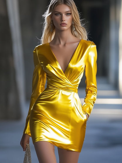 High-End Fashionable V-Neck Gold Hip-Wrapped Mini Dress