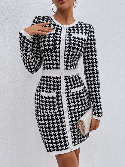 High-End And Fashionable Black And White Plaid Round Neck Mini Dress