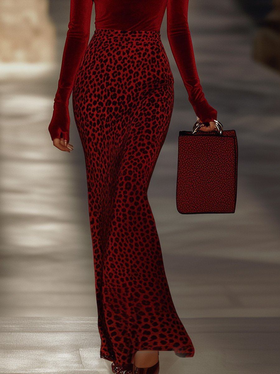 Elegant and Wild Coexist High Collar Slim Fit Red Velvet Stitching with The Same Color Leopard Print Maxi Dress