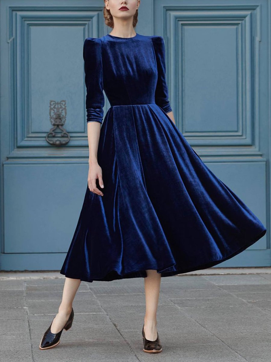 Elegant Round Neck Long Sleeve Velvet Midi Dress