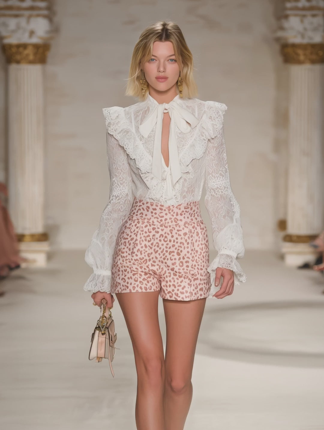 Retro Elegant And Delicate Ruffled V-neck Lace Long-sleeved Top